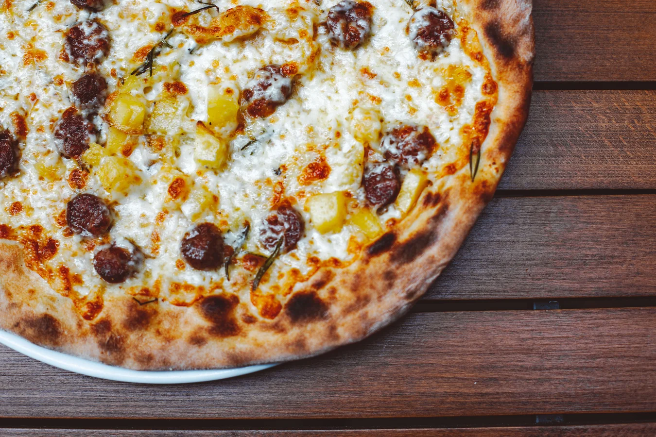 Downtown cafe pizza