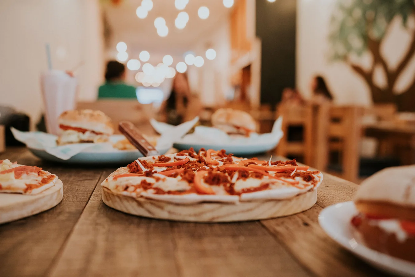 Giant Pizza King Linda Vista
