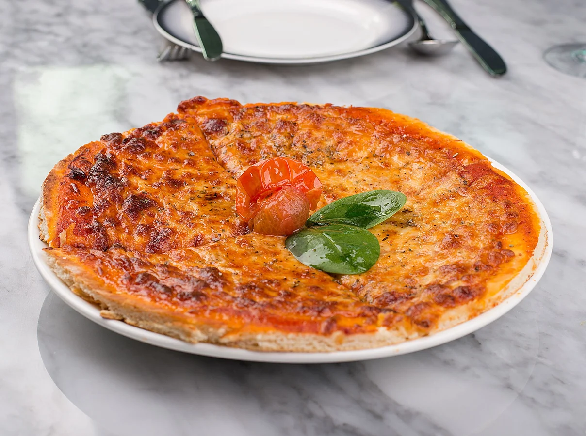 Round Table Pizza