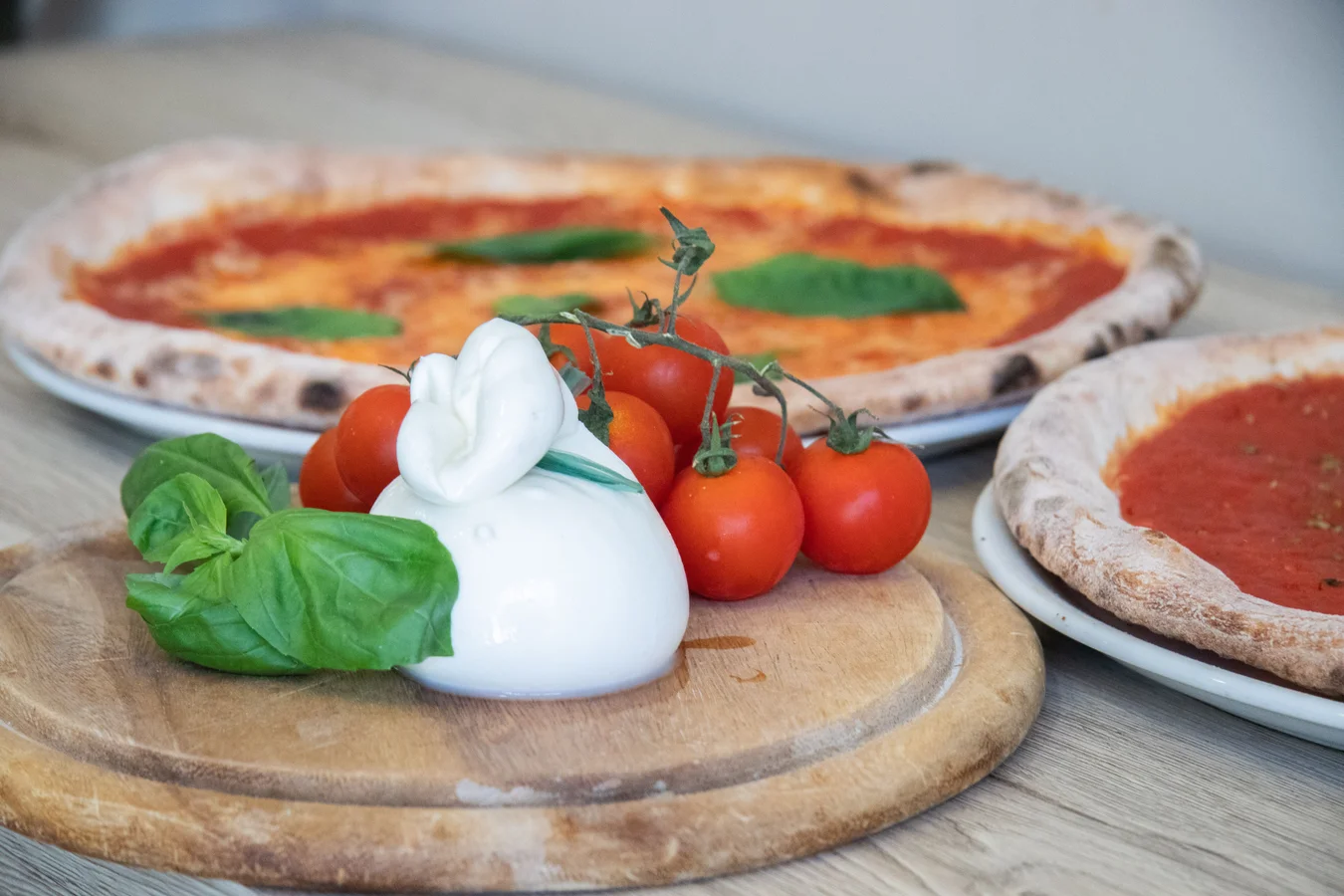 Round Table Pizza
